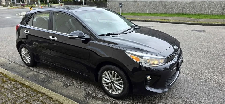 2020 Kia Rio - Image 8 of 12