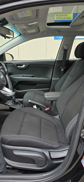 2020 Kia Rio - Image 11 of 12