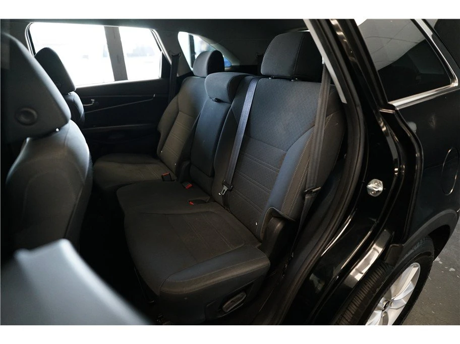 2020 Kia Sorento - Image 12 of 20