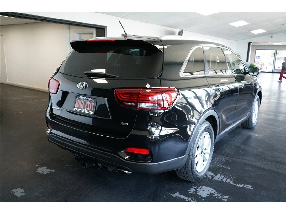 2020 Kia Sorento - Image 7 of 20