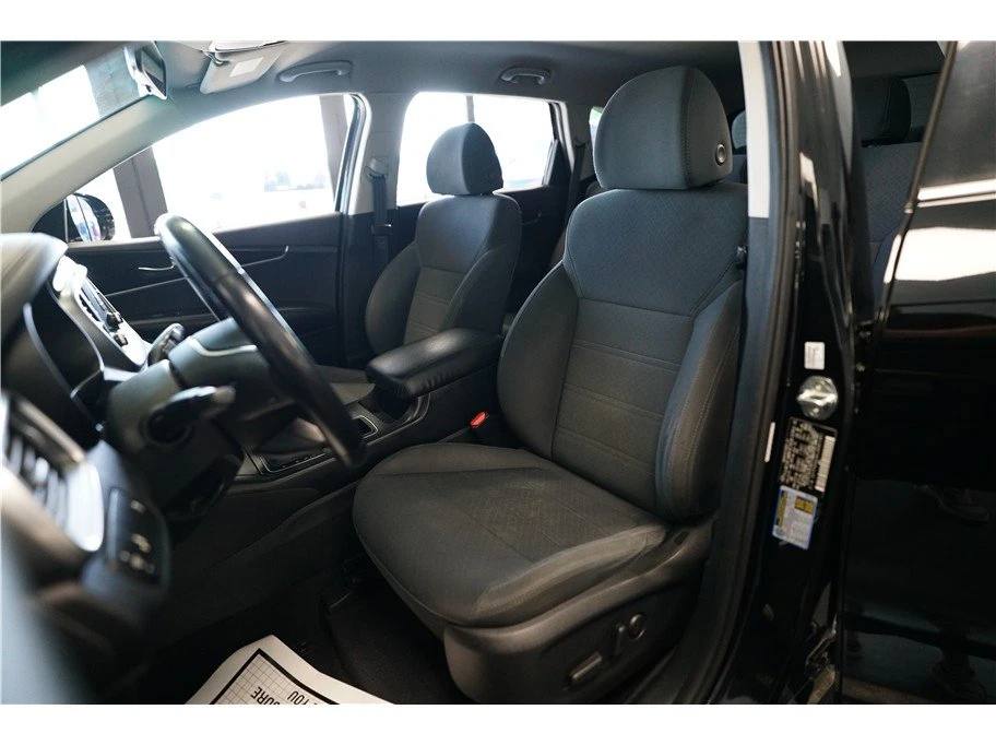 2020 Kia Sorento - Image 11 of 20