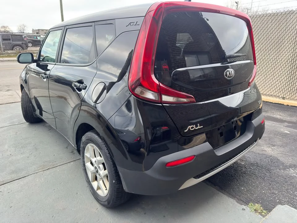 2020 Kia Soul - Image 7 of 20