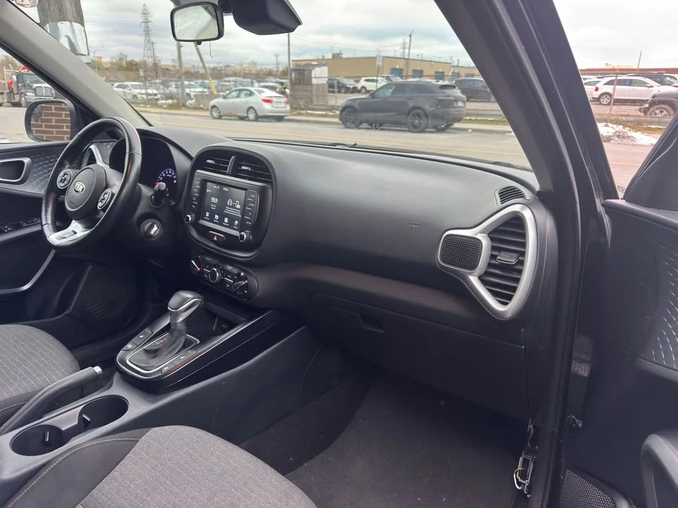 2020 Kia Soul - Image 11 of 20