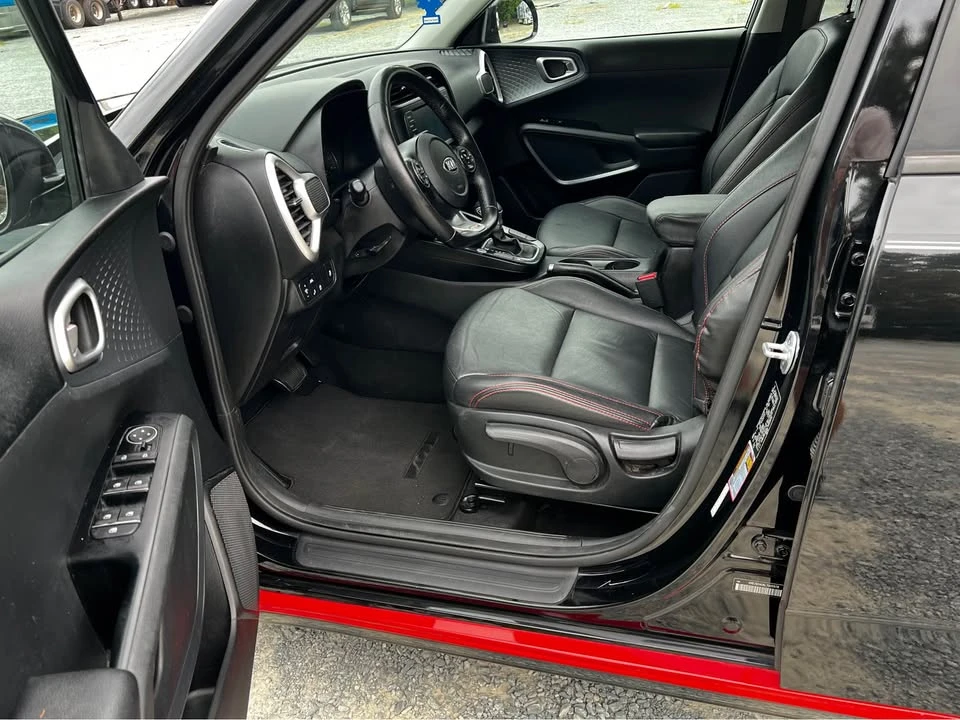 2020 Kia Soul - Image 11 of 20