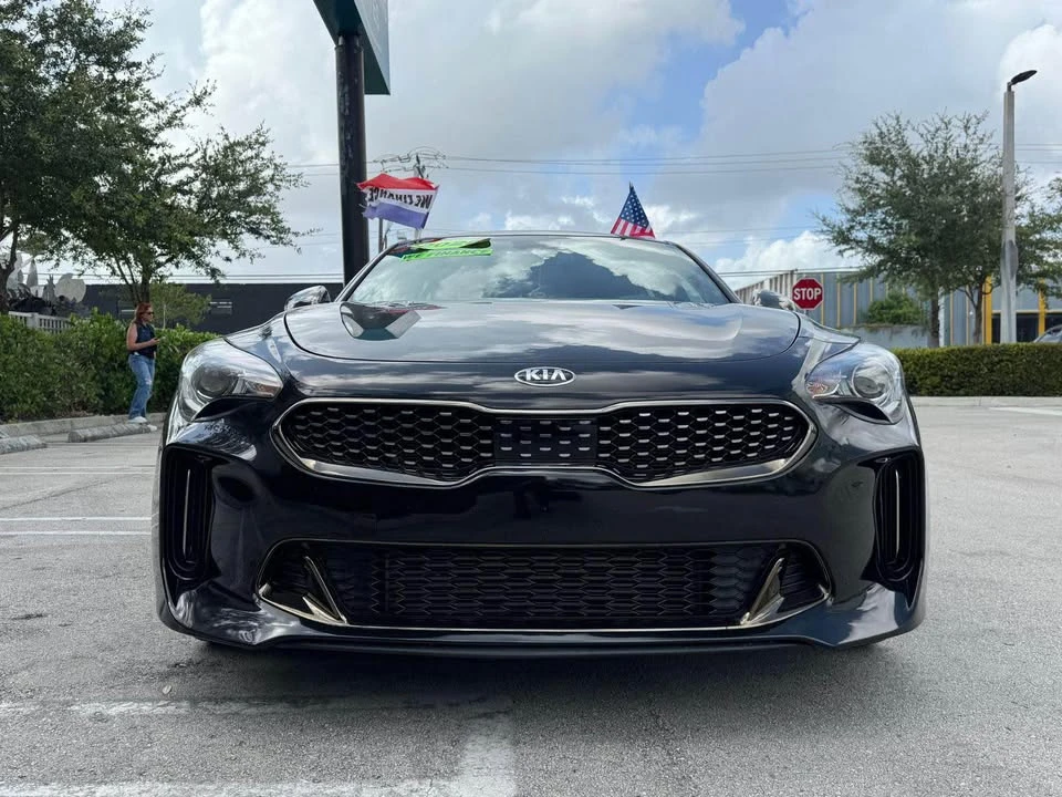 2020 Kia Stinger - Image 2 of 8