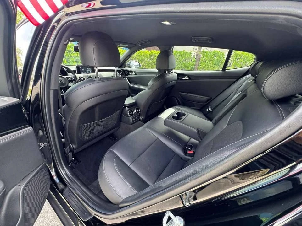 2020 Kia Stinger - Image 6 of 7