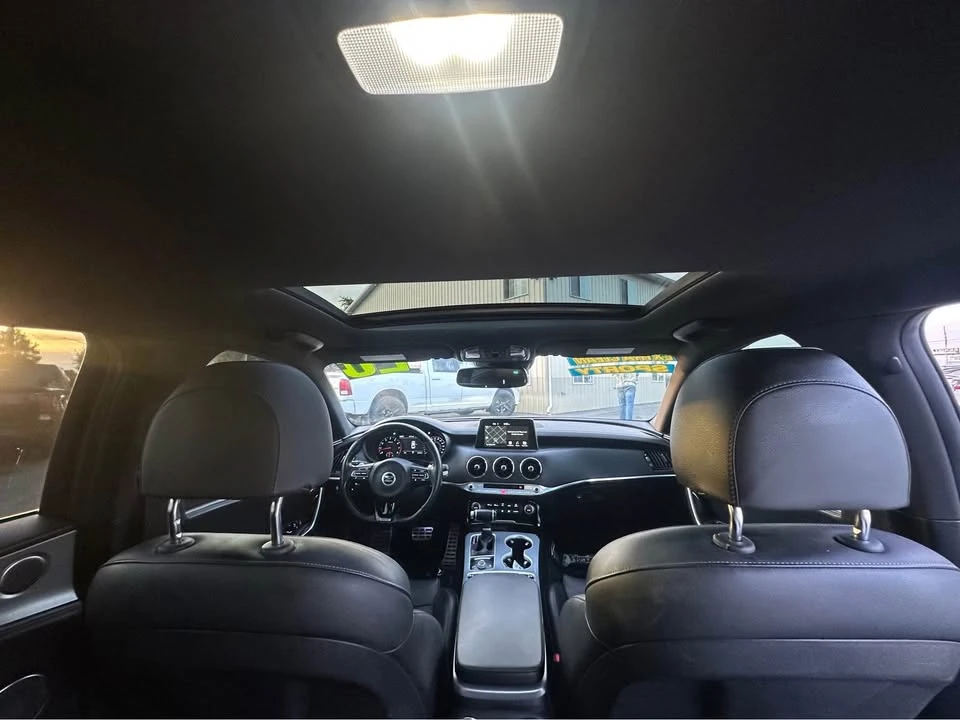 2020 Kia Stinger - Image 19 of 20