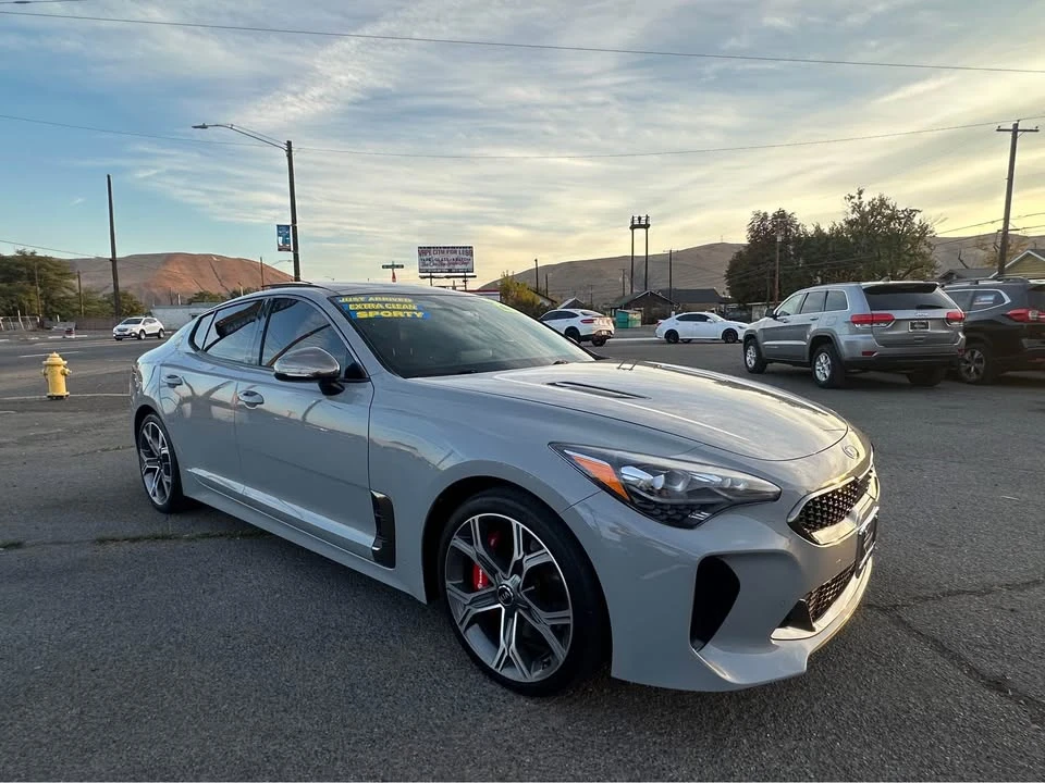2020 Kia Stinger - Image 3 of 20