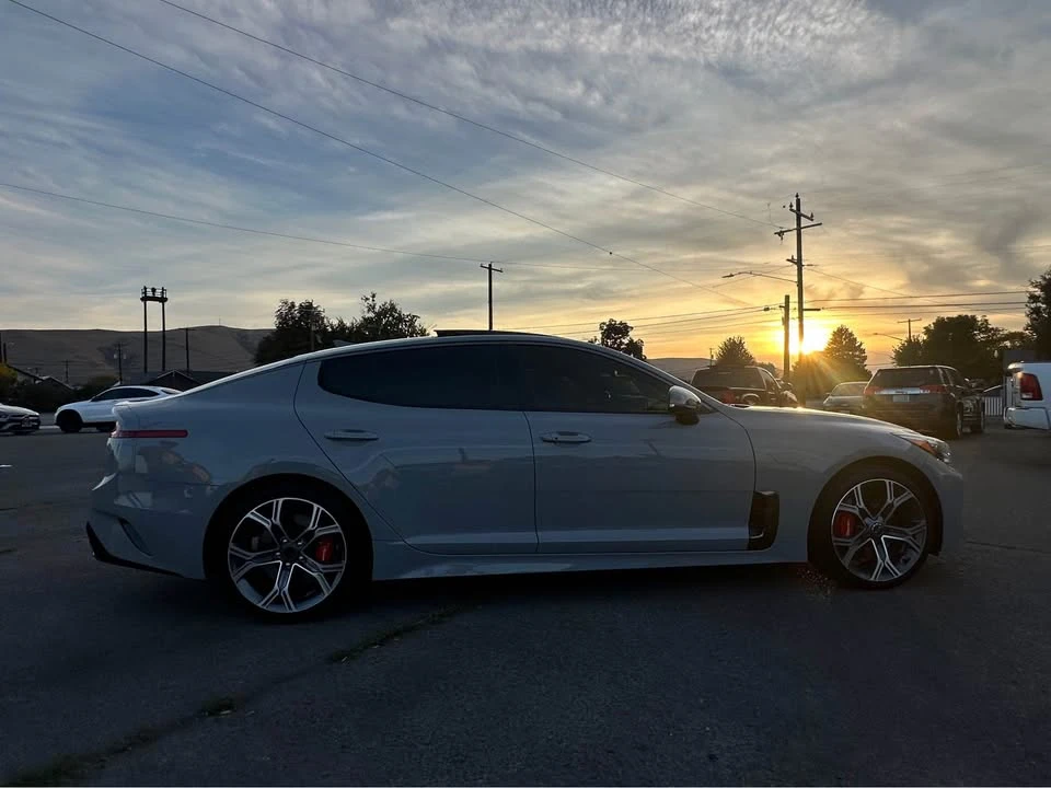 2020 Kia Stinger - Image 5 of 20