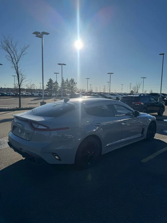 2020 Kia Stinger - Image 3 of 13