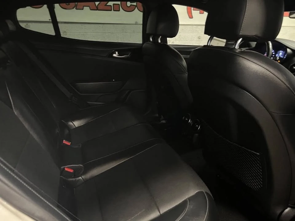 2020 Kia Stinger - Image 14 of 15