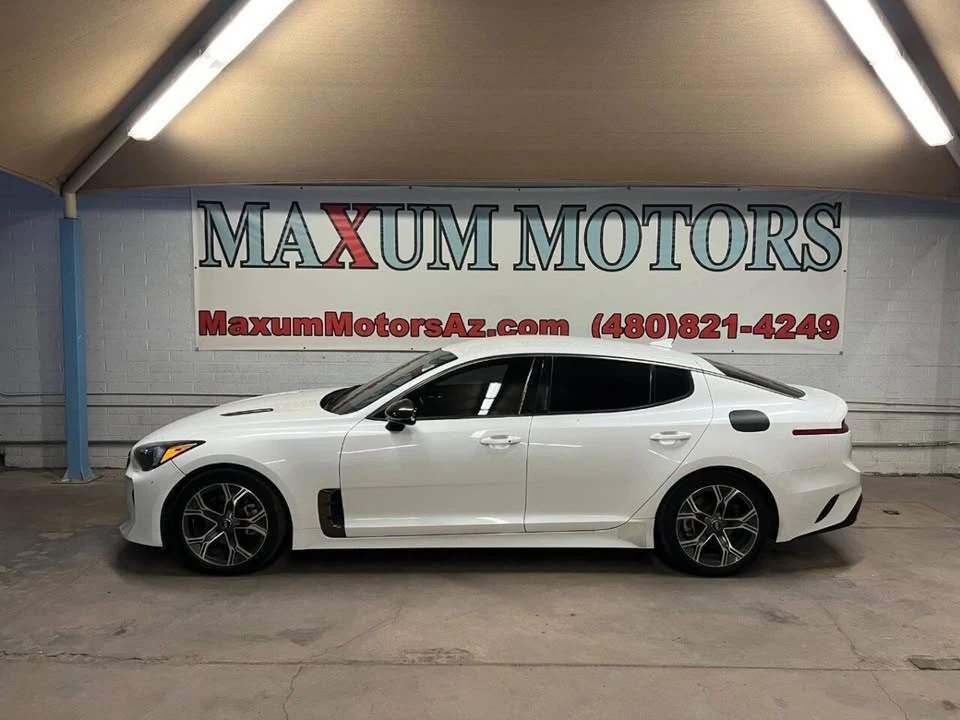 2020 Kia Stinger - Image 8 of 15