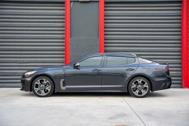 2020 Kia Stinger - Image 5 of 19