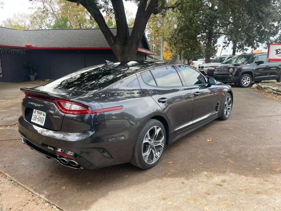 2020 Kia Stinger - Image 2 of 11