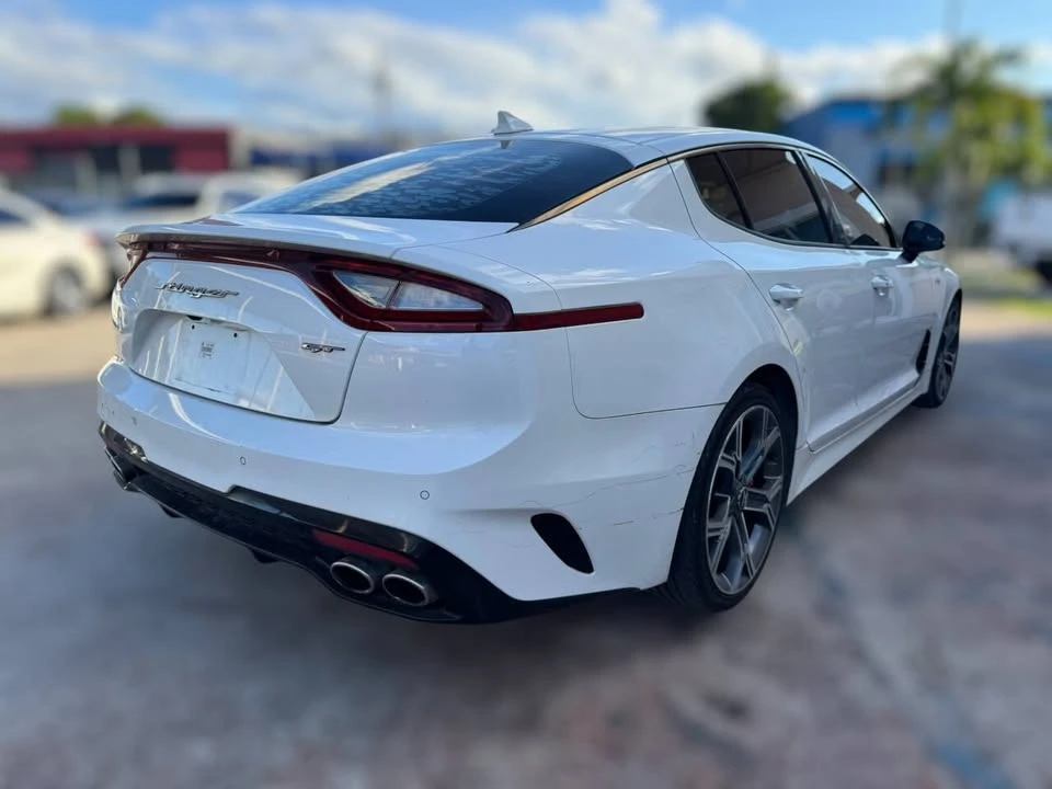 2020 Kia Stinger - Image 8 of 20
