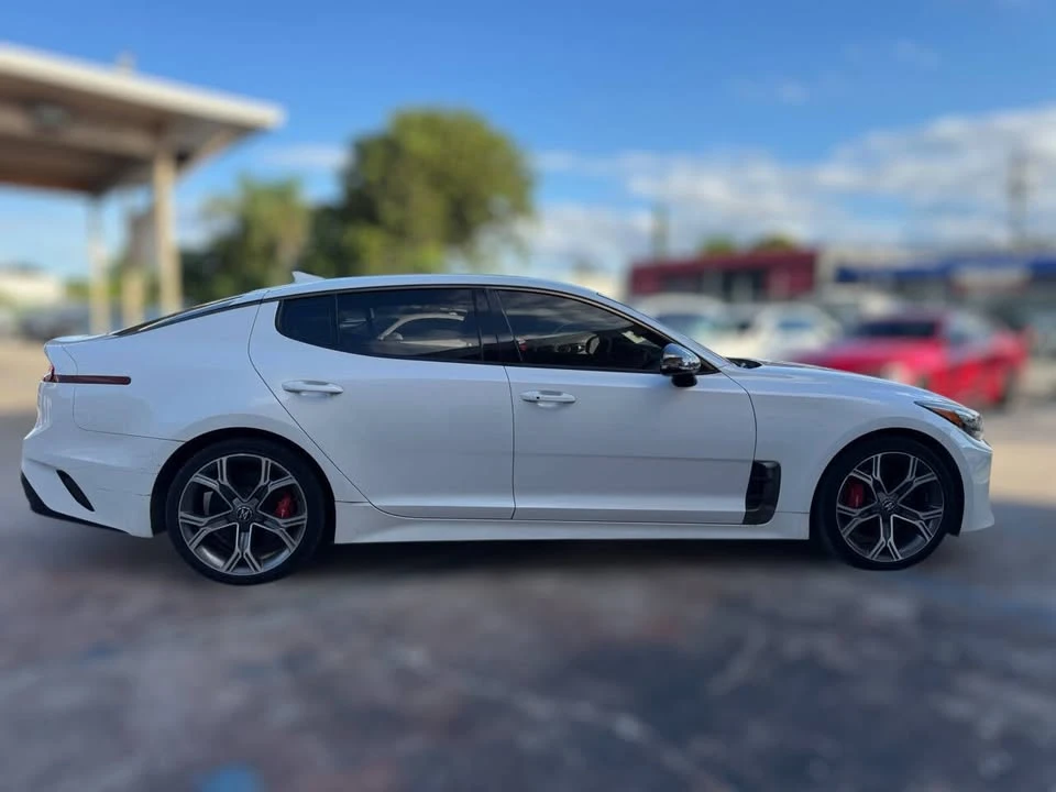 2020 Kia Stinger - Image 10 of 20