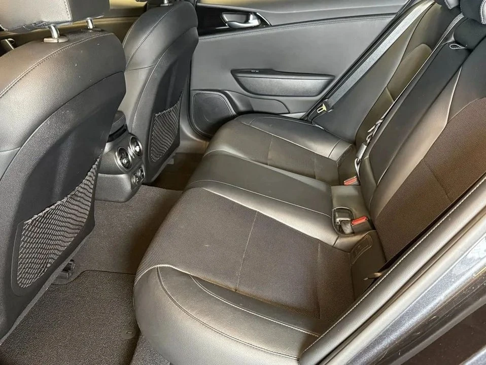 2020 Kia Stinger - Image 14 of 14