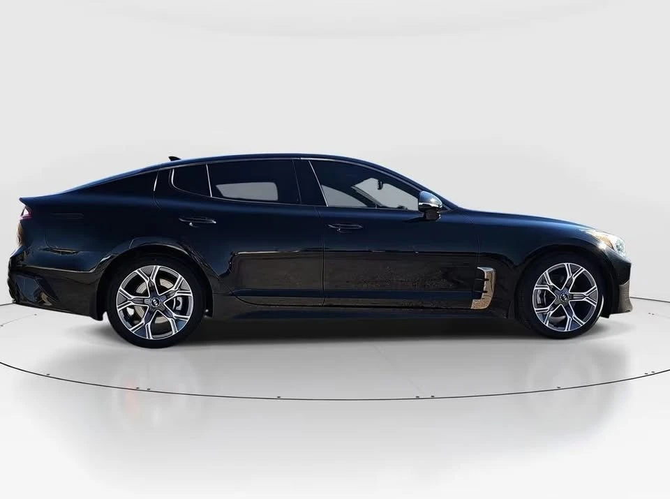 2020 Kia Stinger - Image 7 of 9