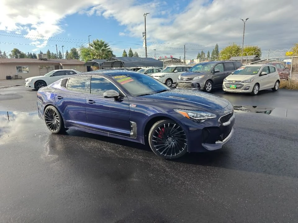 2020 Kia Stinger - Image 17 of 20