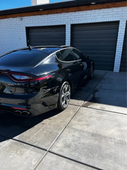 2020 Kia Stinger - Image 10 of 12