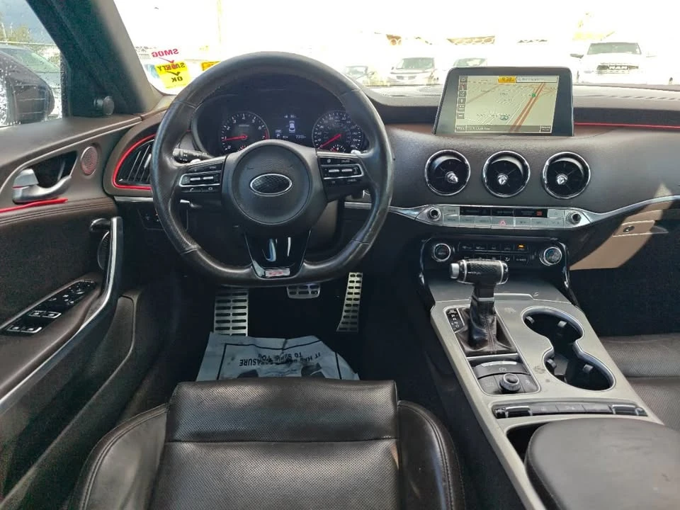 2020 Kia Stinger - Image 11 of 20