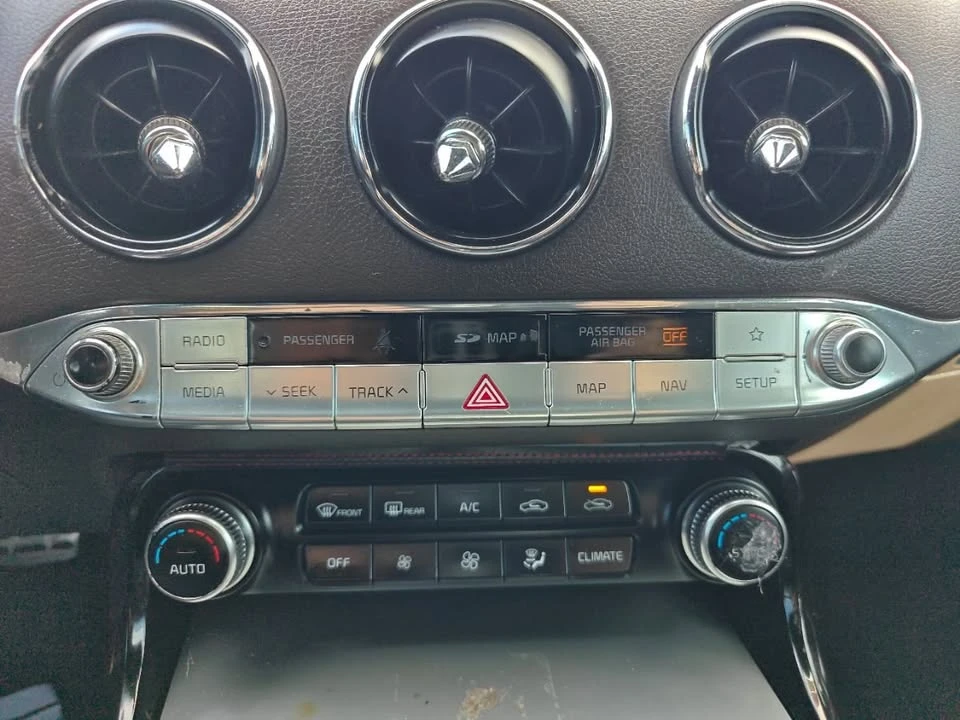 2020 Kia Stinger - Image 20 of 20