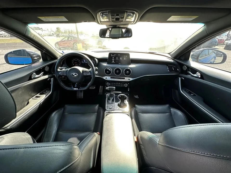 2020 Kia Stinger - Image 2 of 20