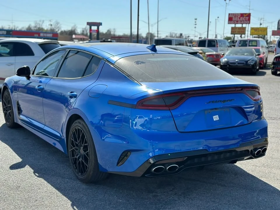 2020 Kia Stinger - Image 8 of 20