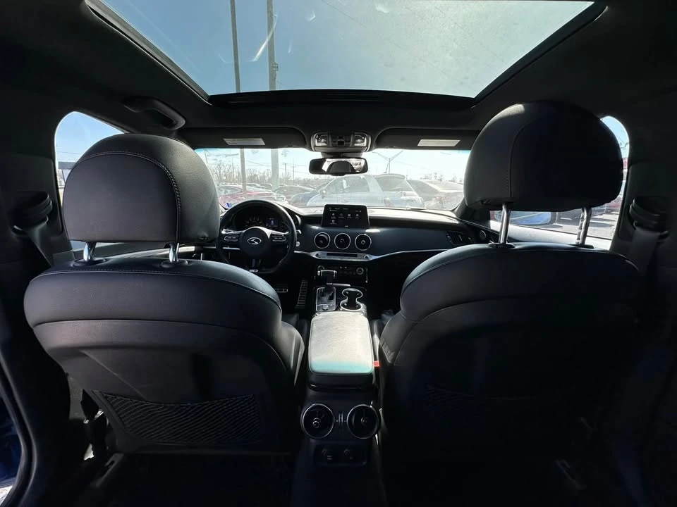 2020 Kia Stinger - Image 15 of 20