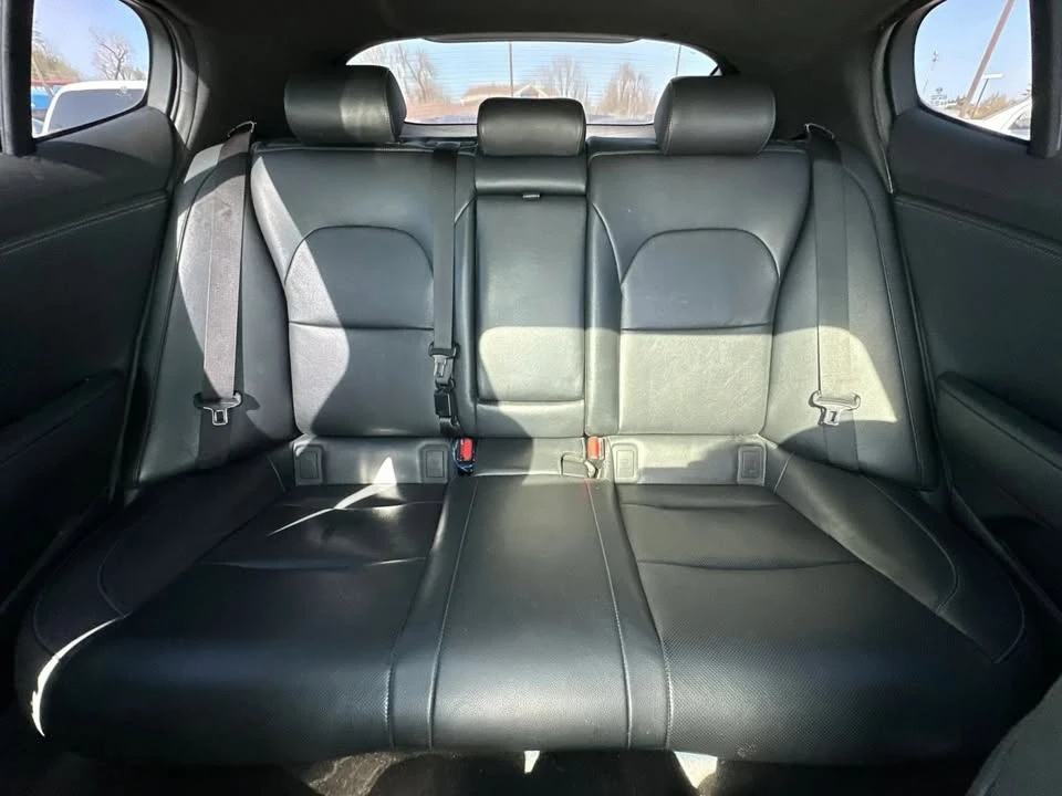 2020 Kia Stinger - Image 16 of 20