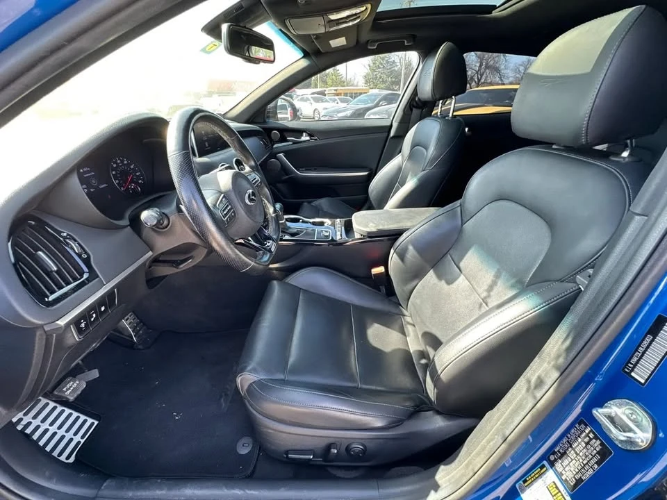 2020 Kia Stinger - Image 10 of 20