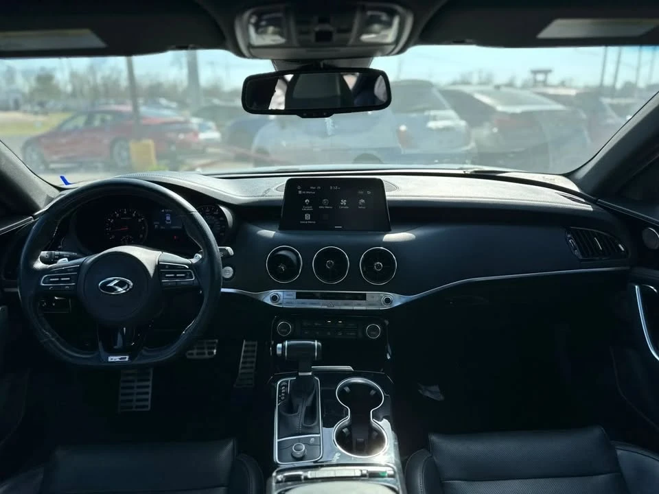 2020 Kia Stinger - Image 12 of 20