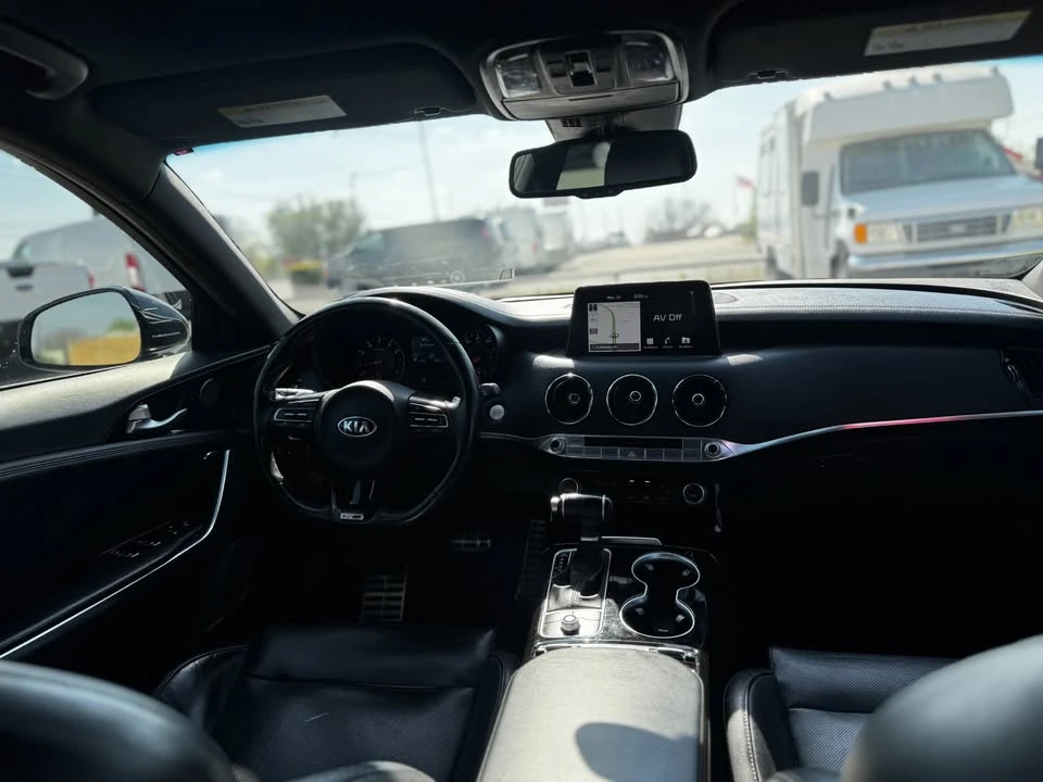 2020 Kia Stinger - Image 15 of 20