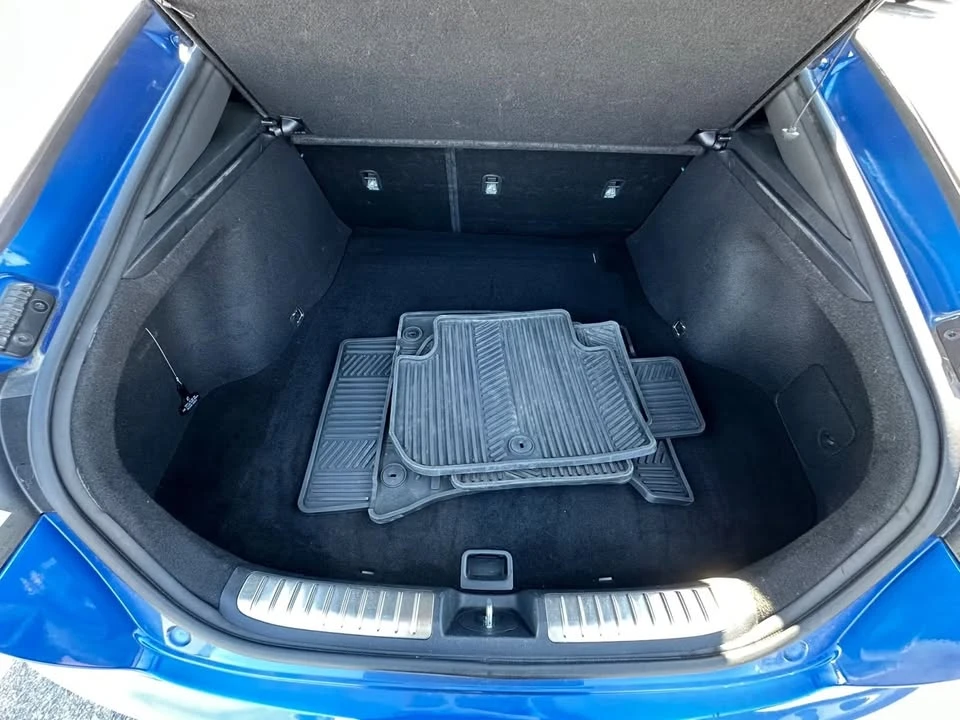2020 Kia Stinger - Image 18 of 20