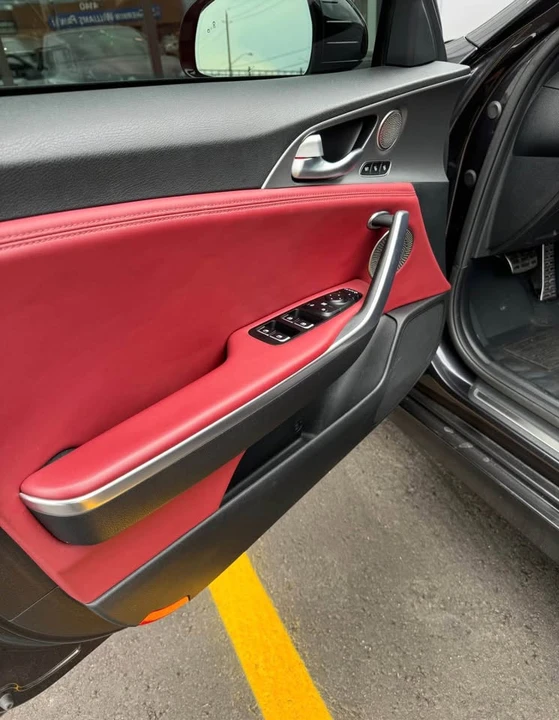 2020 Kia Stinger - Image 12 of 15
