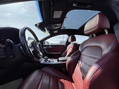 2020 Kia Stinger - Image 11 of 12