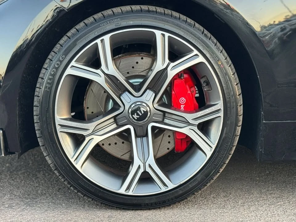 2020 Kia Stinger - Image 7 of 20