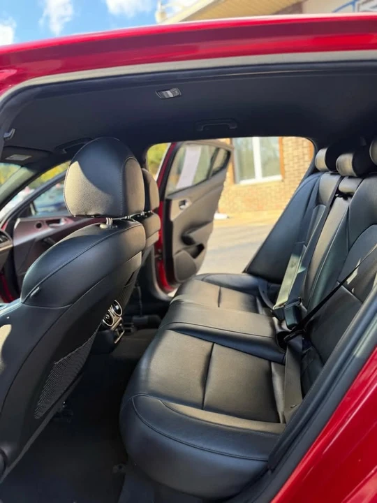 2020 Kia Stinger - Image 14 of 20