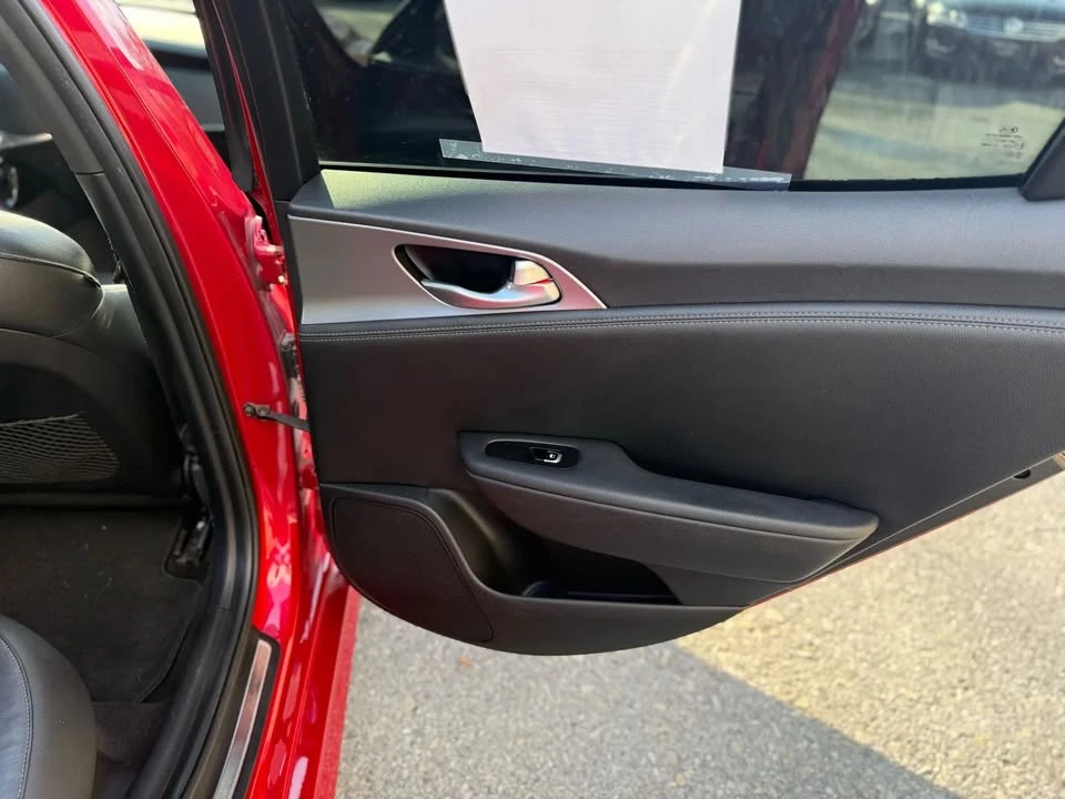 2020 Kia Stinger - Image 19 of 20