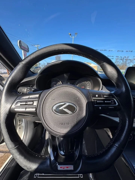 2020 Kia Stinger - Image 17 of 20