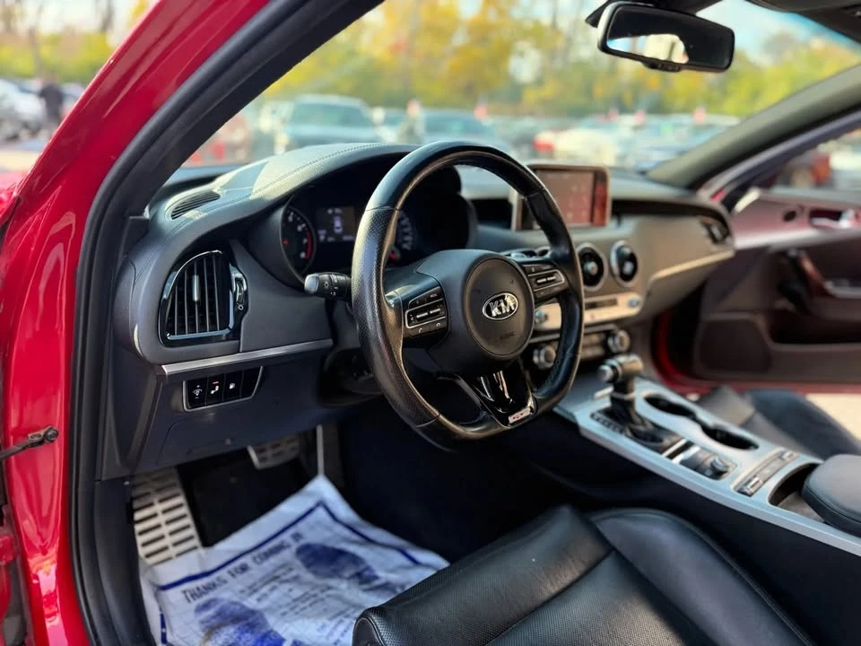 2020 Kia Stinger - Image 10 of 20