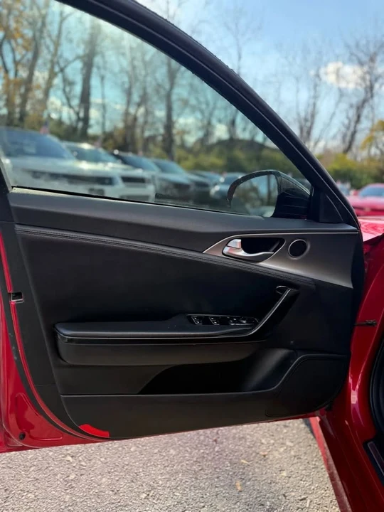 2020 Kia Stinger - Image 12 of 20