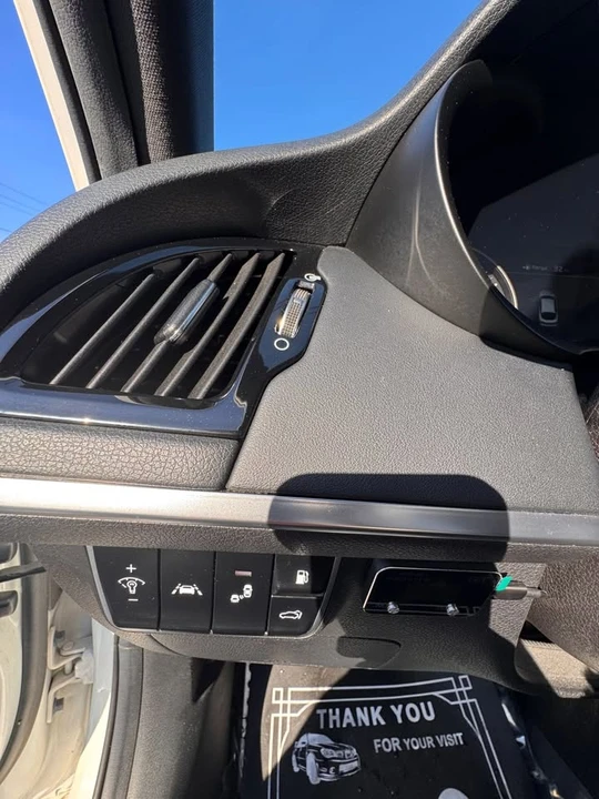2020 Kia Stinger - Image 16 of 20