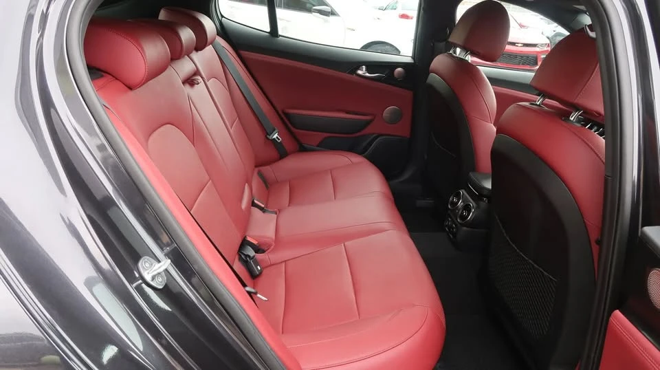 2020 Kia Stinger - Image 19 of 20