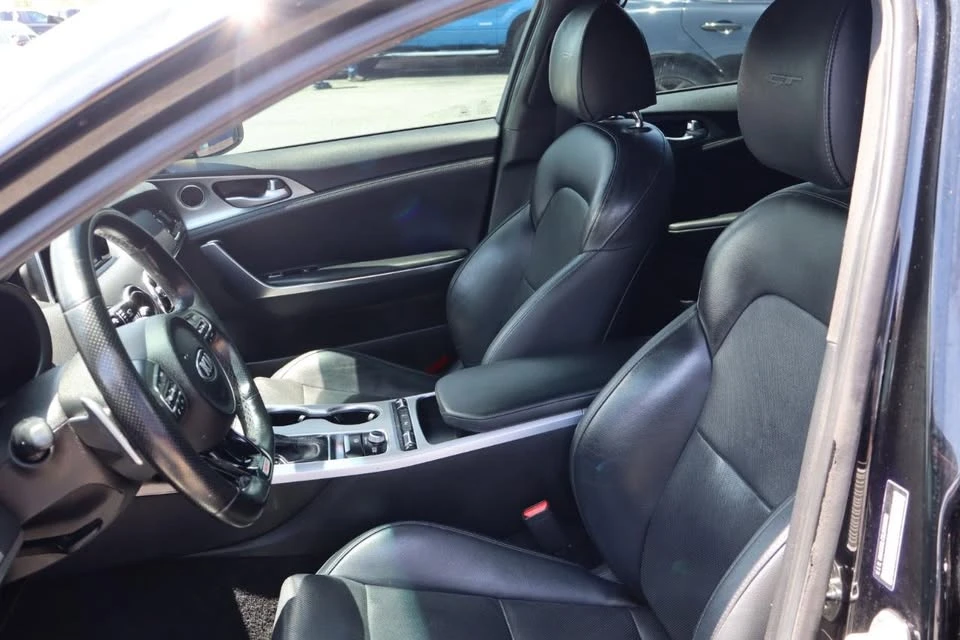 2020 Kia Stinger - Image 8 of 19