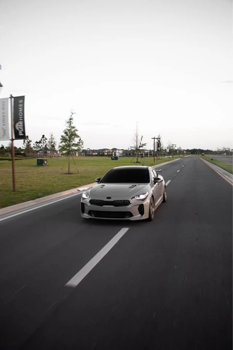 2020 Kia Stinger - Image 6 of 12