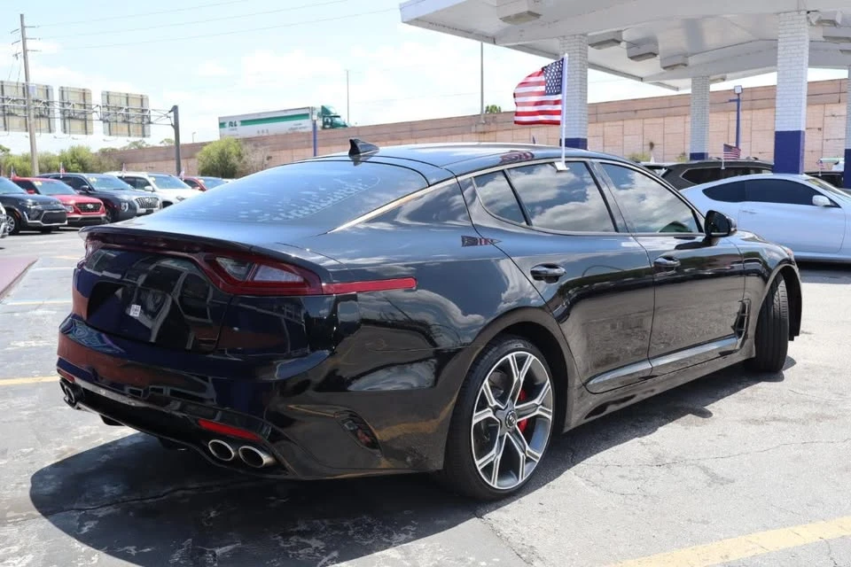 2020 Kia Stinger - Image 2 of 19