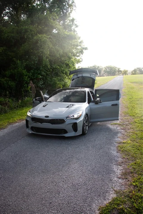 2020 Kia Stinger - Image 8 of 12