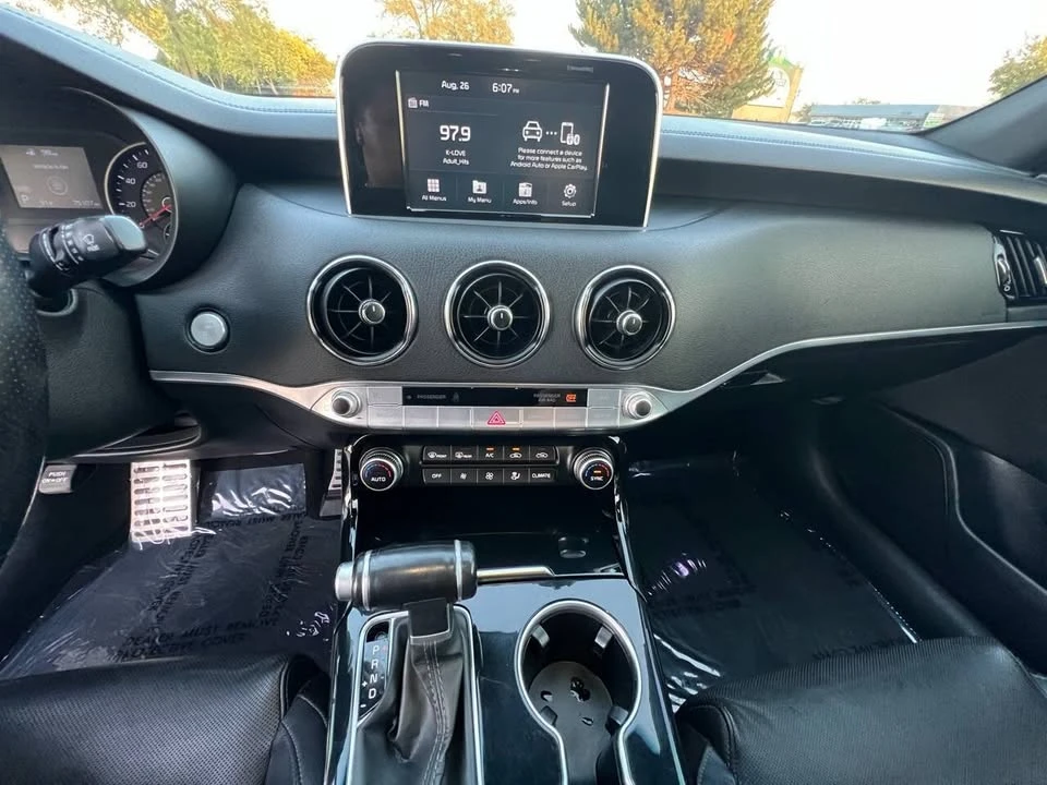 2020 Kia Stinger - Image 14 of 20