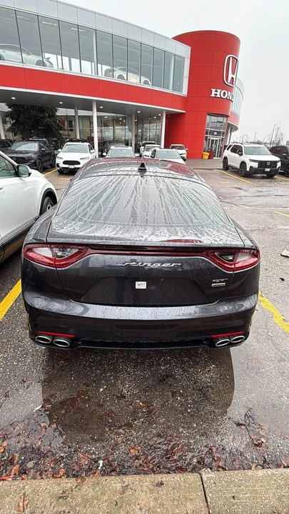 2020 Kia Stinger - Image 2 of 16